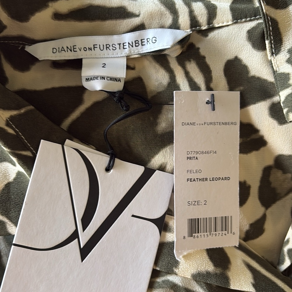 Diane von Furstenberg Prita Animal Print Silk Shirt Dress Green NWT Sz 2 - Picture 2 of 12